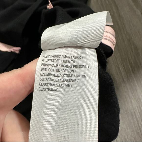 Quacker Factory Black Pink Shark Bite Zippered Hem Long Sleeve Top Size XL - Picture 6 of 8